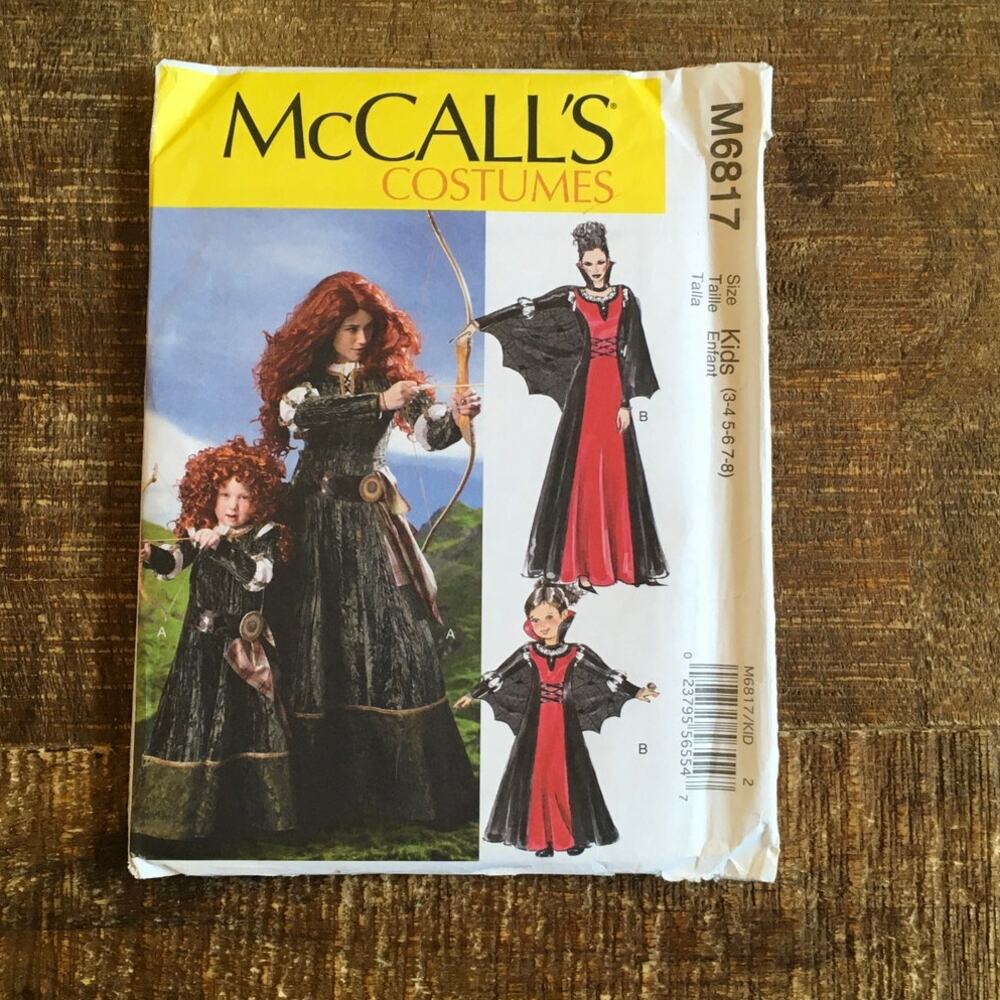 McCalls Sewing Pattern M6817 Scottish Princess Vampiress Costume Girls 3-8 UNCUT
